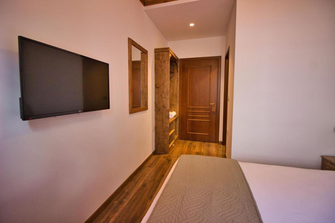 4Rooms Hotel Gjirokastër Buitenkant foto