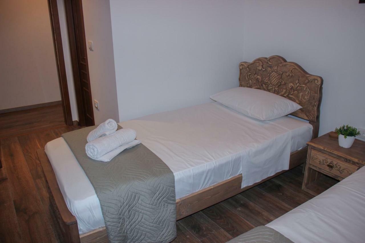4Rooms Hotel Gjirokastër Buitenkant foto