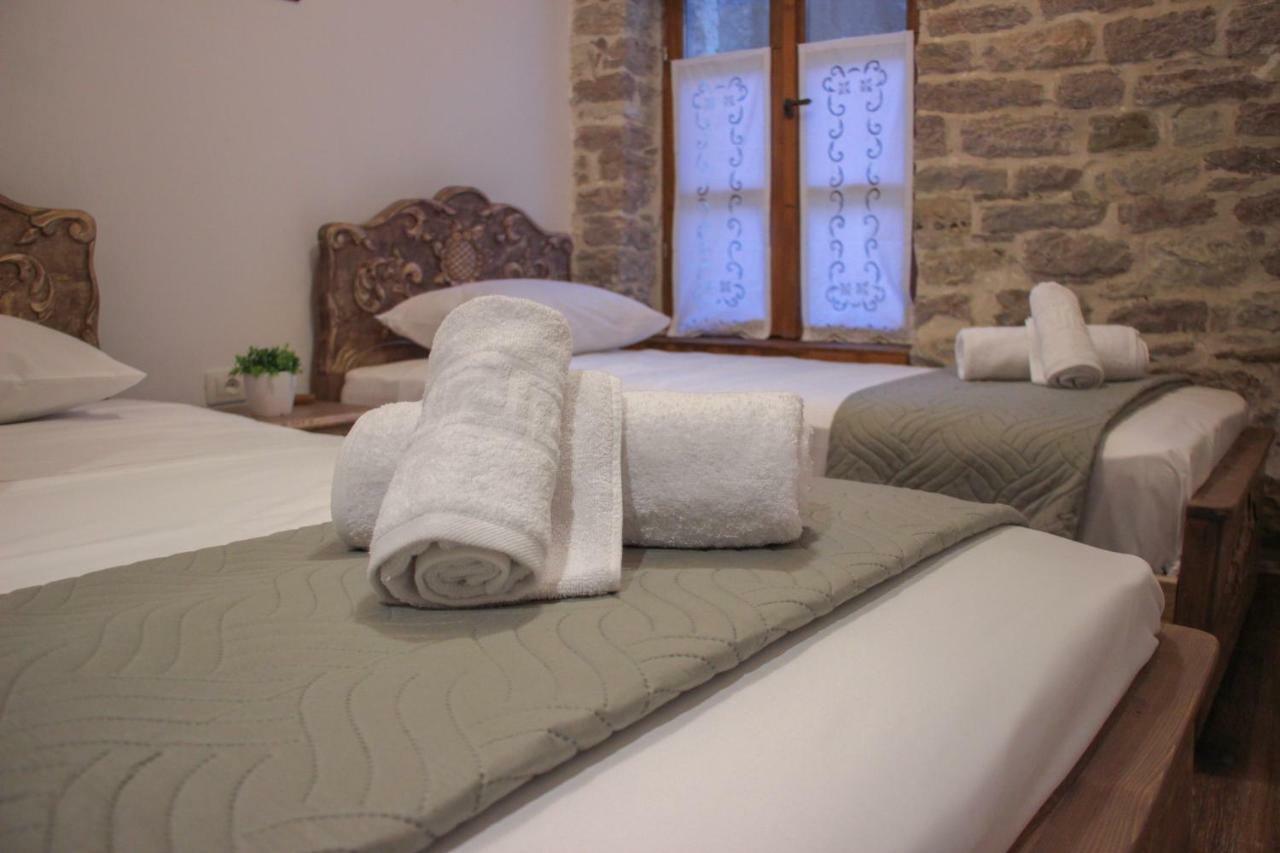 4Rooms Hotel Gjirokastër Buitenkant foto