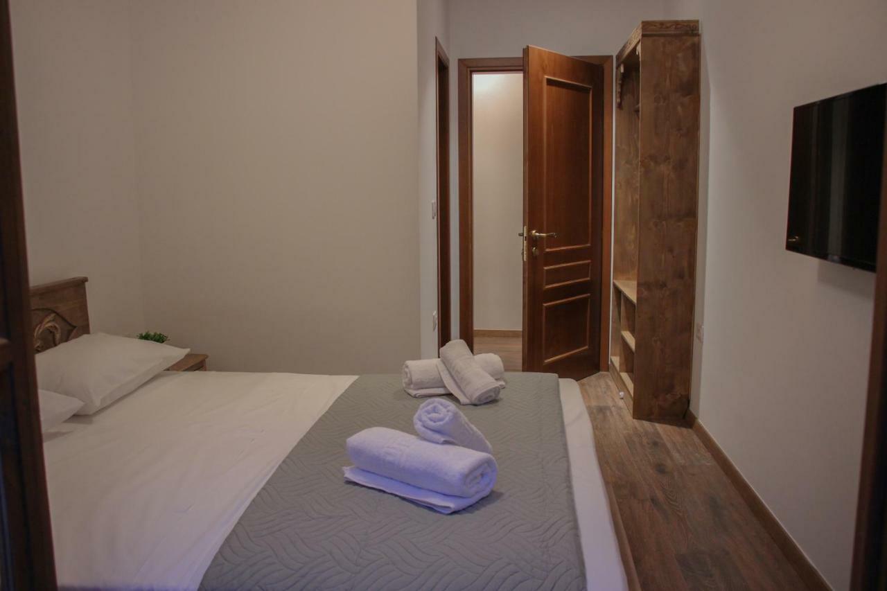 4Rooms Hotel Gjirokastër Buitenkant foto
