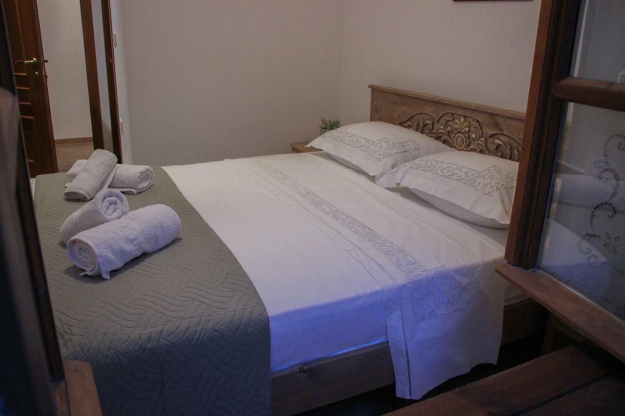 4Rooms Hotel Gjirokastër Buitenkant foto